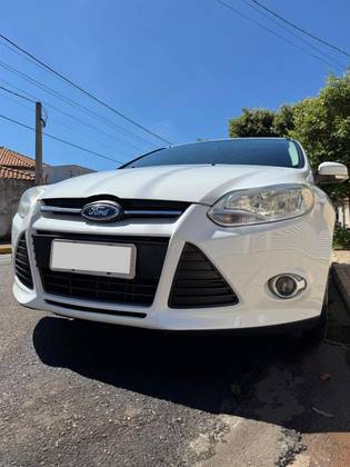 FORD FOCUS 1.6 S 16V FLEX 4P POWERSHIFT FORD FOCUS 1.6 S 16V FLEX 4P POWERSHIFT